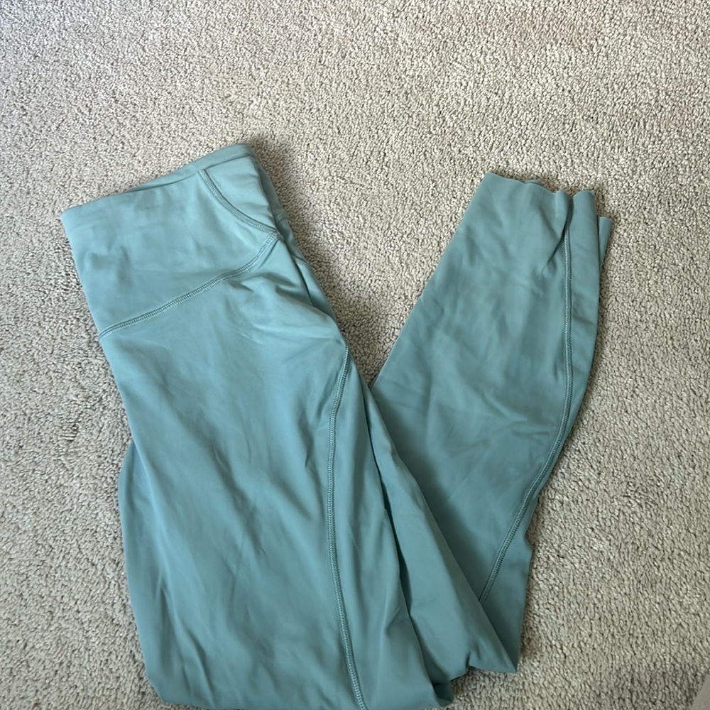 Blue lululemon Capri leggings